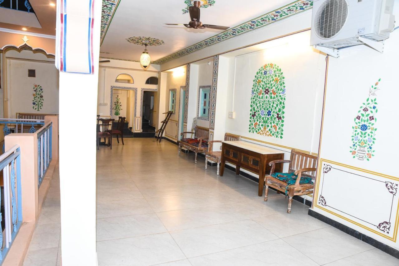 Kothipushkar Bed and Breakfast Buitenkant foto